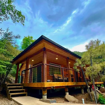 The Hideaway Concealed Cabin East Zion & Bryce